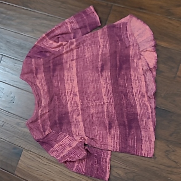 Lucky Brand Pink & Red Asymmetrical Hem Blouse size 1X - Picture 2 of 6